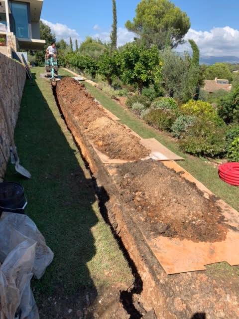 Création de jardin personnalisé avec cascade et éclairage extérieur Saint-Tropez Var 83
