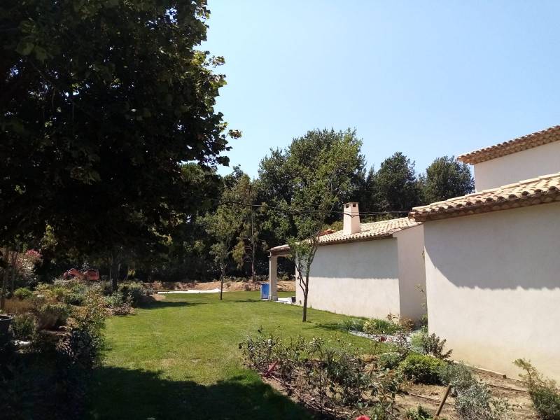voirie pour villa à Saint tropez dans le Var